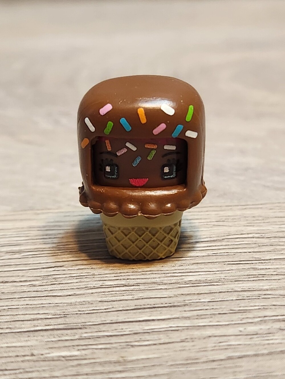 🖤 Mini Mixie Q Figure As Shown Trinket Mini Fig